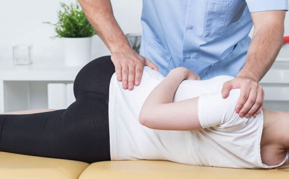 Manual Physical Therapy for Pain Relief | Mumbai Speciality Clinic